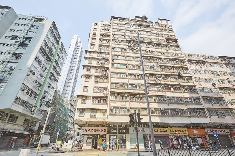 夫妇斥1.38万元承租建新大楼2房户 实呎租不足24元 租金回报逾20厘