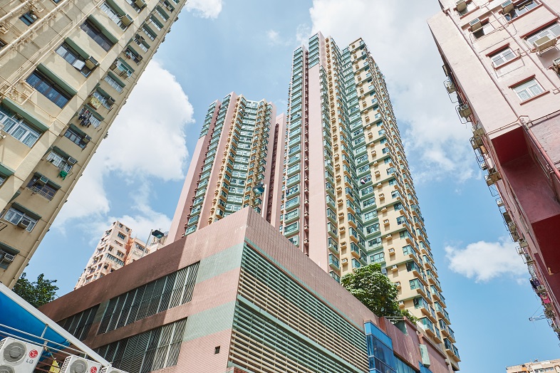 新蒲岗广场2房户间隔四正 家庭客斥1.45万元承租 实呎租约33.2元