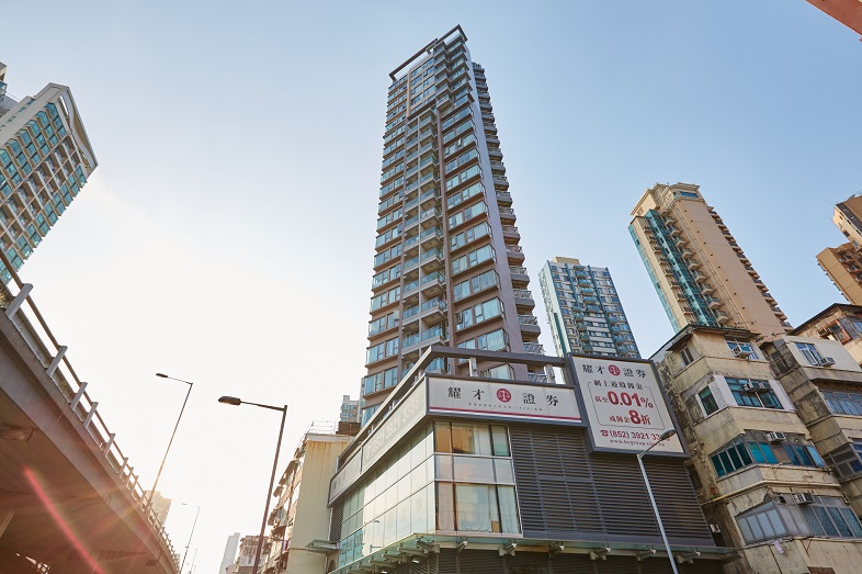 夫婦斥3萬元「筍價」承租御.太子 4房戶實呎租約35.4元