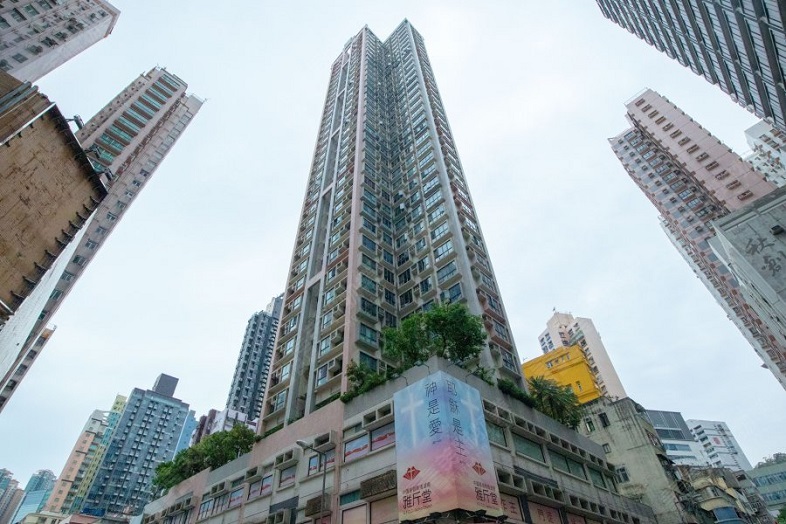 富华广场中层2房户 以530万元沽 原业主获利365万元离场 单位期内升值约2.2倍