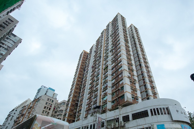 怡安閣中層3房2廁連書房及工人套廁戶 換樓客斥1,210萬元入市 實呎價約10,126元