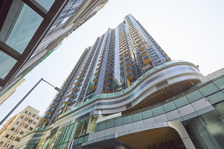 利奥坊.凯岸中层2房户 外区客低市价约4%承租 月租2.1万元