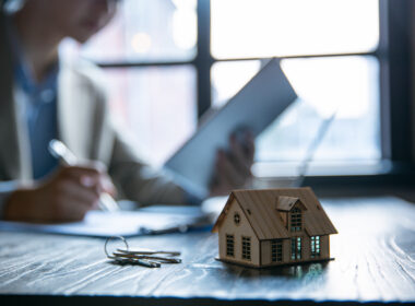 建期按揭放寬2024：放寬至8成按揭、60%供款入息比率